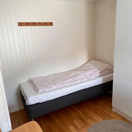 Tidligere Stall Omgjort Til Koselig Hjem I Sentrum Tromso Exterior photo